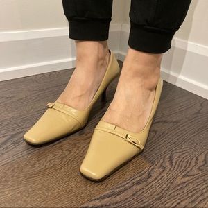 Anne Klein pumps